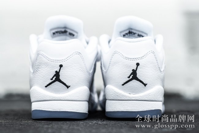 819172-122,AJ5,Air Jordan 5 819172-122AJ5低幫 Air Jordan 5 Low GS 白銀配色中國區(qū)發(fā)售信息