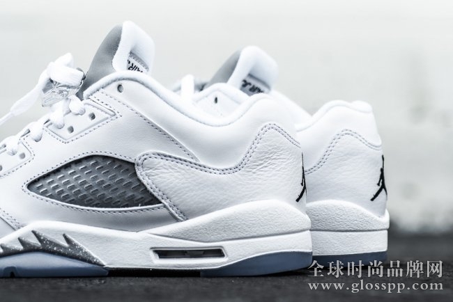 819172-122,AJ5,Air Jordan 5 819172-122AJ5低幫 Air Jordan 5 Low GS 白銀配色中國區(qū)發(fā)售信息