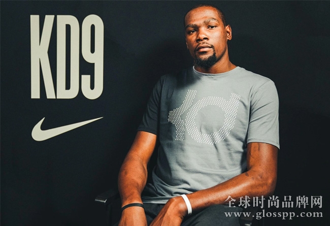 KD,杜蘭特  杜蘭特說他想達到與 Nike Kobe 戰(zhàn)靴相當?shù)某删? height=